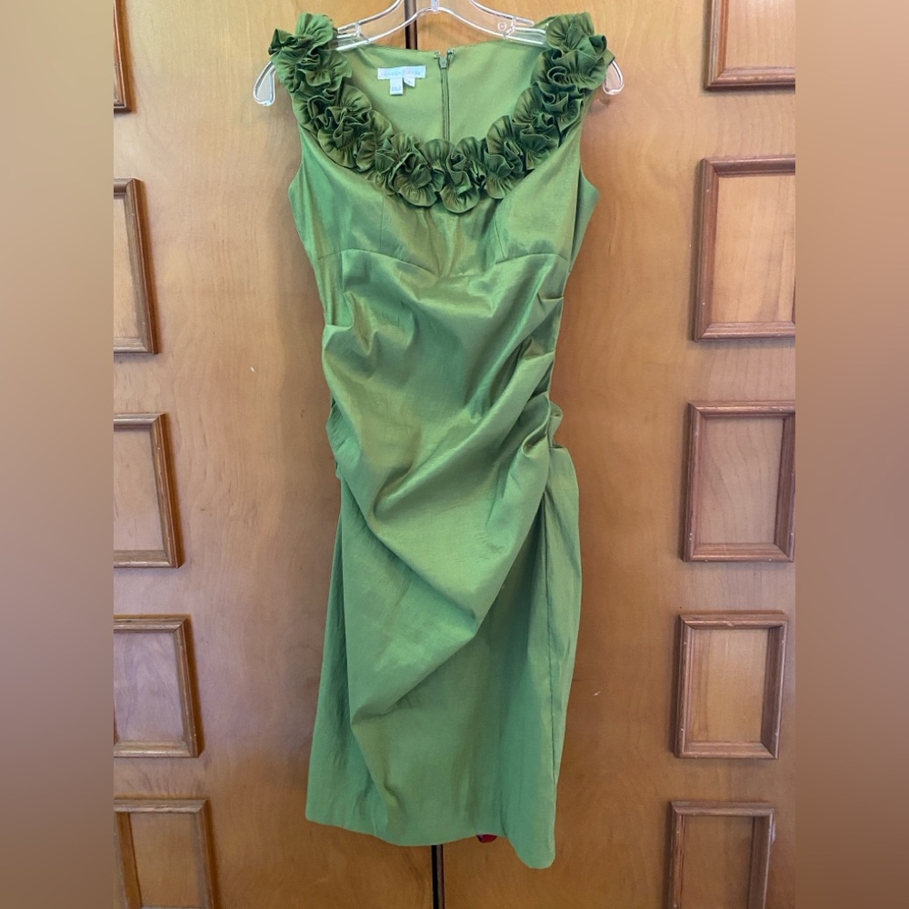 London Times Green Ruffled Midi Cocktail Dress